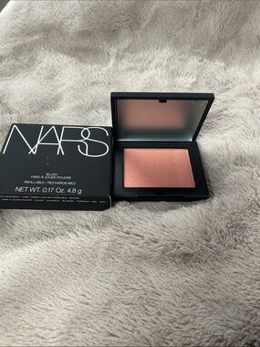 NARS blush in Orgasm